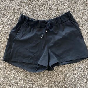 Lululemon On The Fly Shorts - size 8